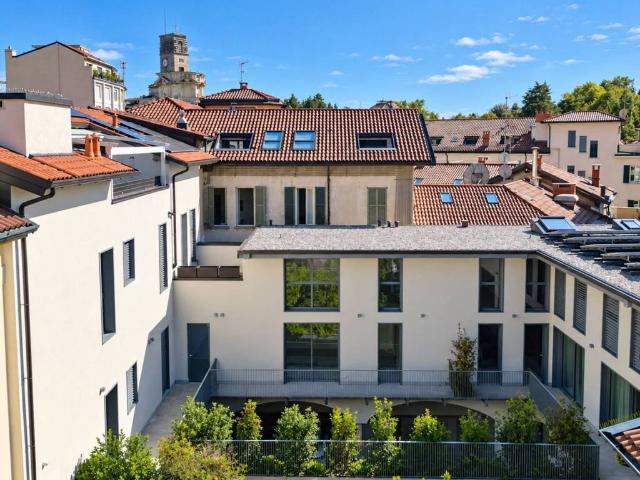Appartamento in vendita a Varese VA
