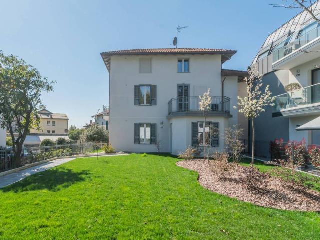 Appartamento in vendita a Varese VA