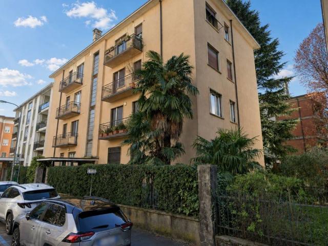 Appartamento in vendita a Varese VA