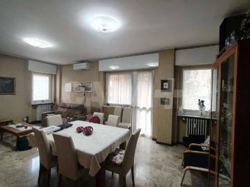 Appartamento in vendita a Varese VA