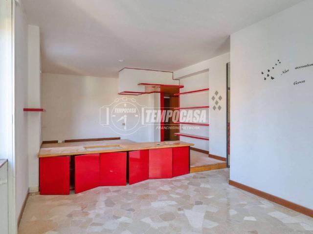Appartamento in vendita a Varese VA