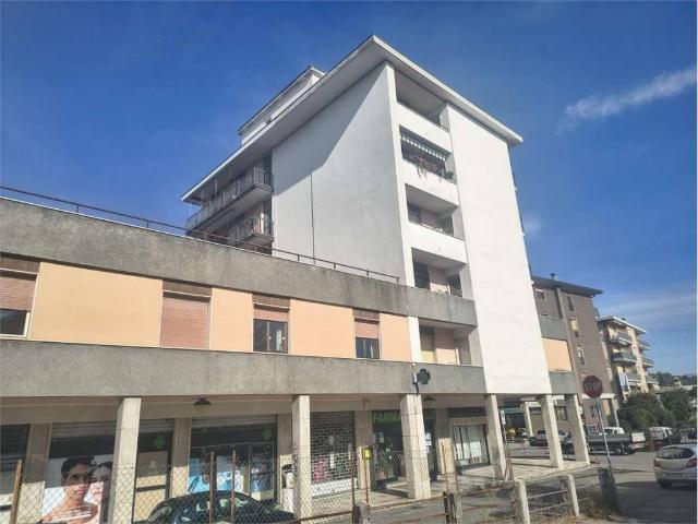 Appartamento in vendita a Varese VA