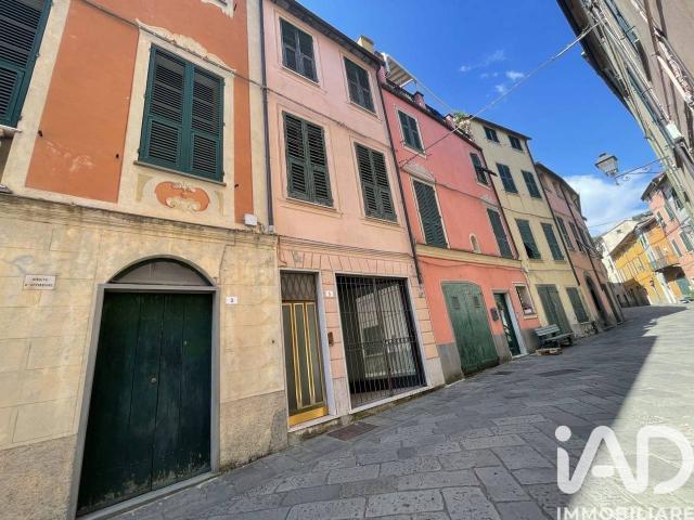 Appartamento in vendita a Varese Ligure