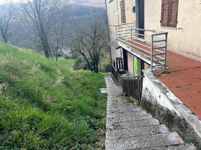 Appartamento in vendita a Varese Ligure SP