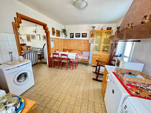 Appartamento in vendita a Varese Ligure SP