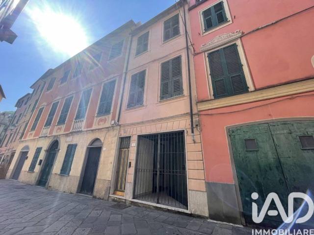Appartamento in vendita a Varese Ligure SP