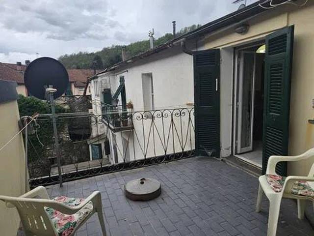 Appartamento in vendita a Varese Ligure SP