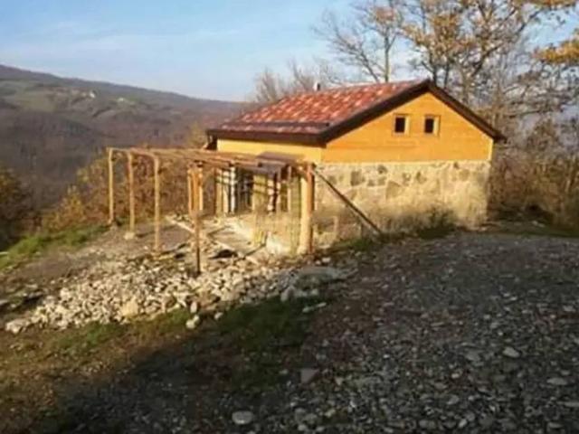 Casa indipendente in vendita a Varsi PR