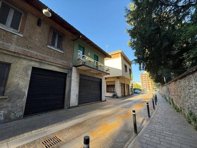 Appartamento in vendita a Vedano al Lambro MB