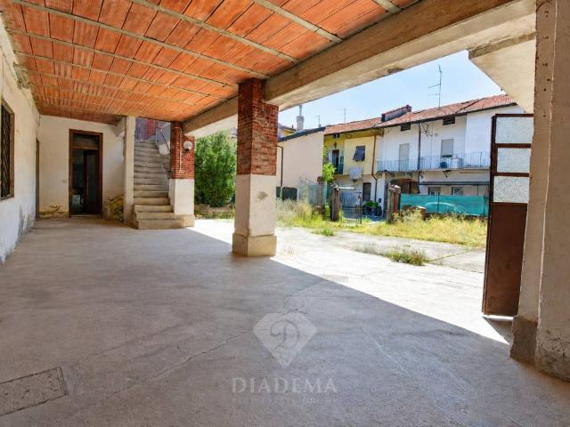 Appartamento in vendita a Vedano Olona VA