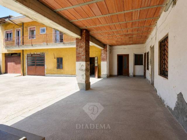 Appartamento in vendita a Vedano Olona VA
