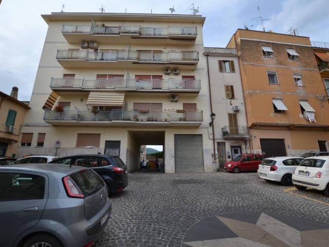 Appartamento in vendita a Velletri RM