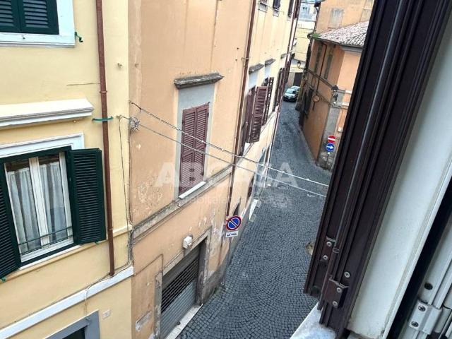 Appartamento in vendita a Velletri RM