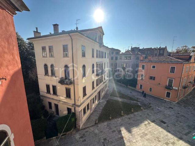 Appartamento in vendita a Venezia calle Rovereto, 19, Sant'Elena