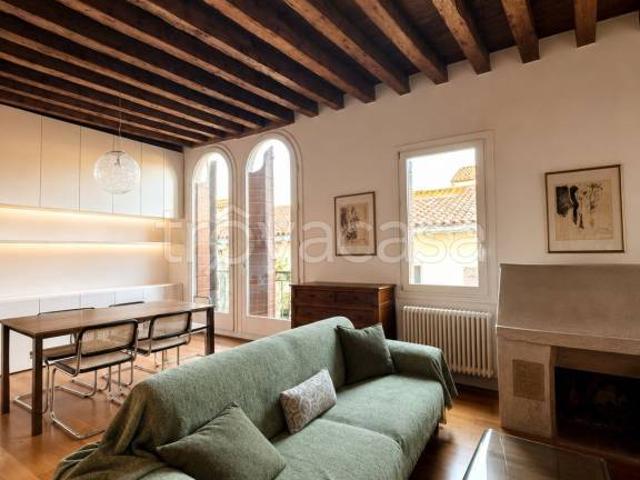 Appartamento in vendita a Venezia, San Polo