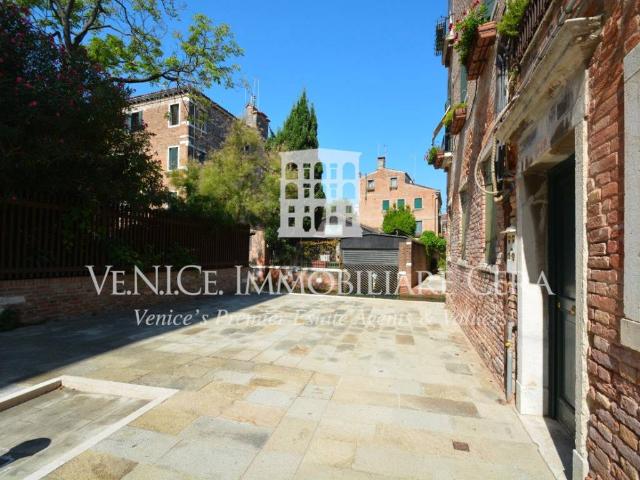 Appartamento in vendita a Venezia VE