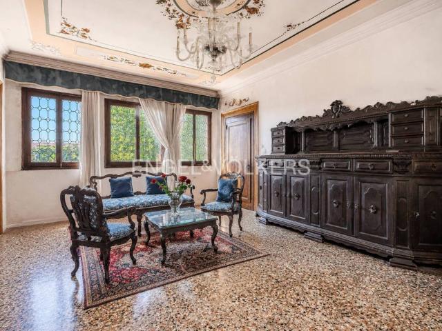 Appartamento in vendita a Venezia VE