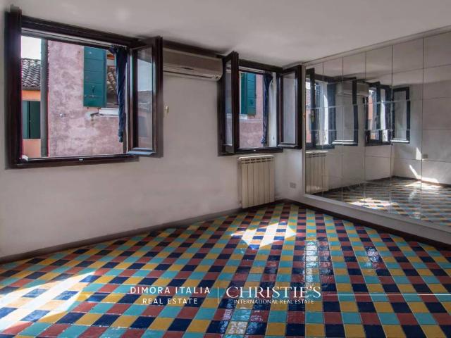 Appartamento in vendita a Venezia VE