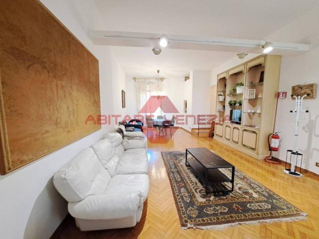 Appartamento in vendita a Venezia VE