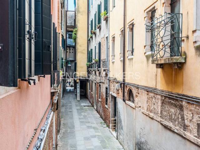 Appartamento in vendita a Venezia VE