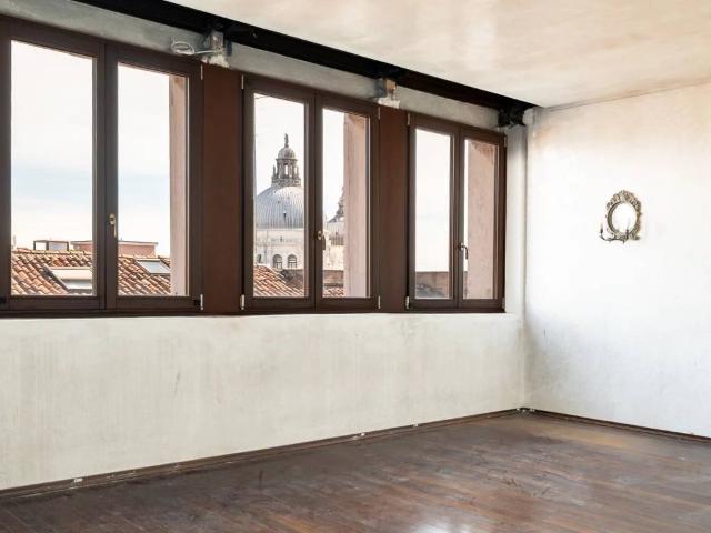 Appartamento in vendita a Venezia VE