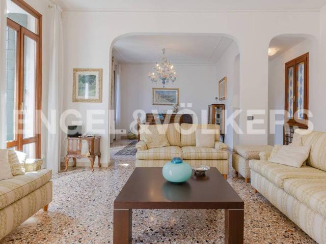 Appartamento in vendita a Venezia VE