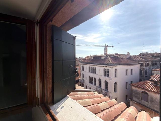 Appartamento in vendita a Venezia VE