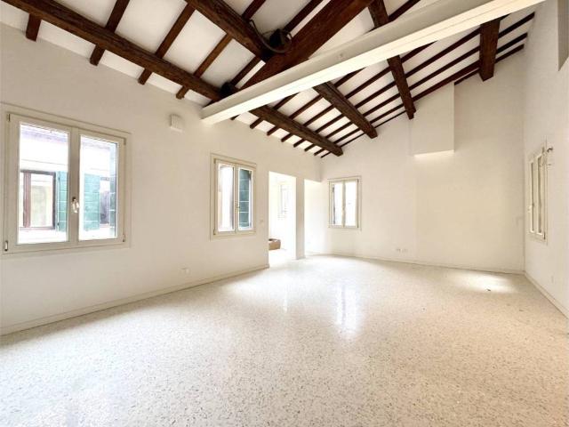 Appartamento in vendita a Venezia VE