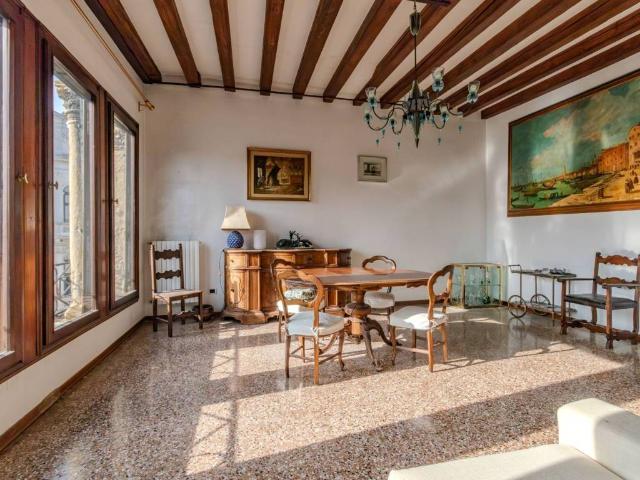 Appartamento in vendita a Venezia VE