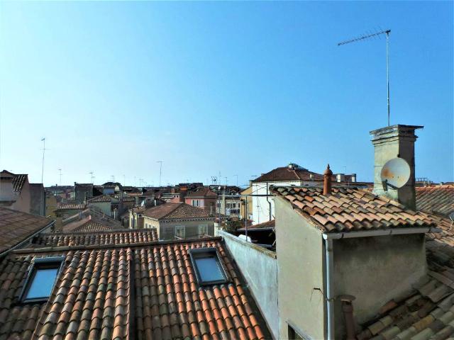 Appartamento in vendita a Venezia VE