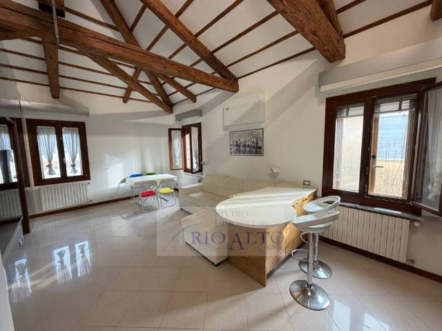 Appartamento in vendita a Venezia VE