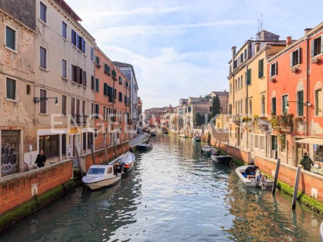 Appartamento in vendita a Venezia VE
