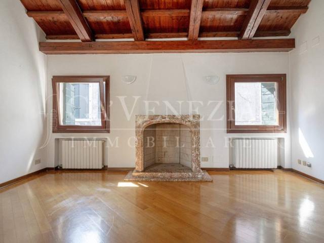 Appartamento in vendita a Venezia VE