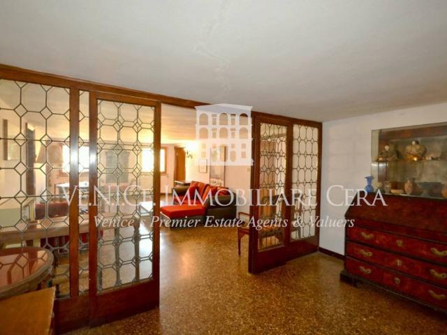 Appartamento in vendita a Venezia VE