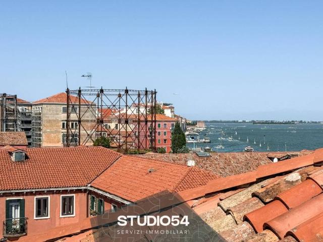 Appartamento in vendita a Venezia VE