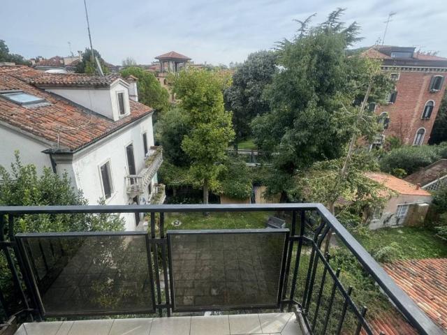 Appartamento in vendita a Venezia VE