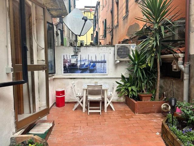 Appartamento in vendita a Venezia VE