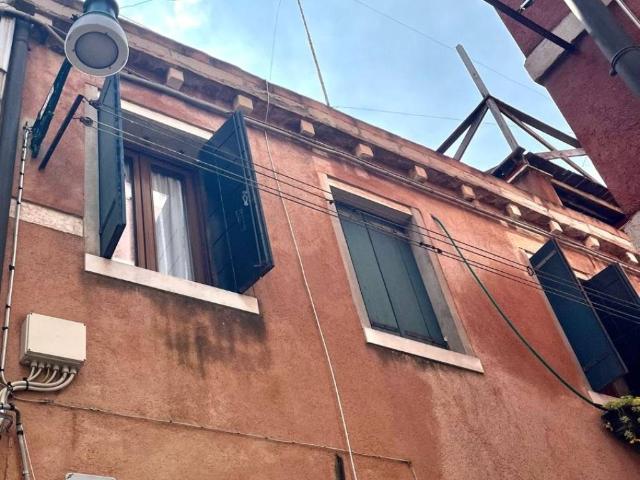 Appartamento in vendita a Venezia VE