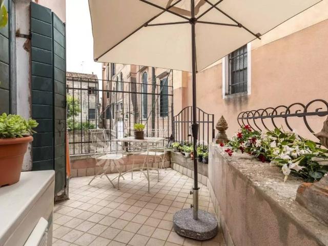 Appartamento in vendita a Venezia VE