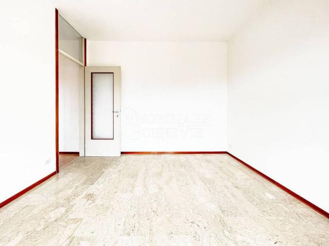Appartamento in vendita a Venegono Inferiore VA