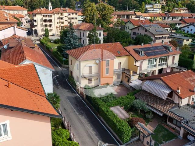 Appartamento in vendita a Venegono Superiore VA