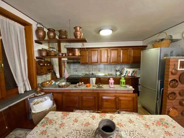 Appartamento in vendita a Ventasso RE