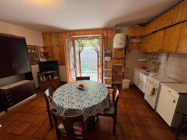 Appartamento in vendita a Ventasso RE