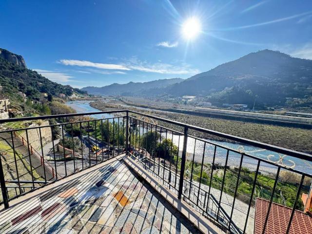 Appartamento in vendita a Ventimiglia IM