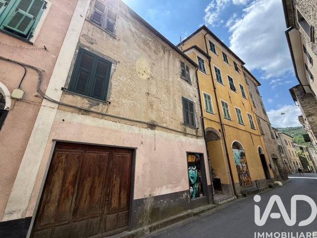 Appartamento in vendita a Vessalico