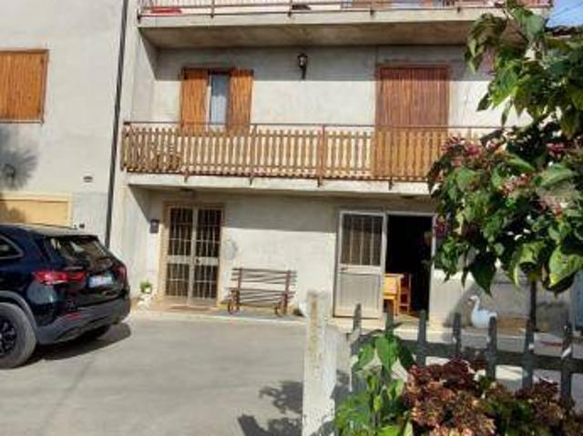 Appartamento in vendita a Vestenanova, Bolca