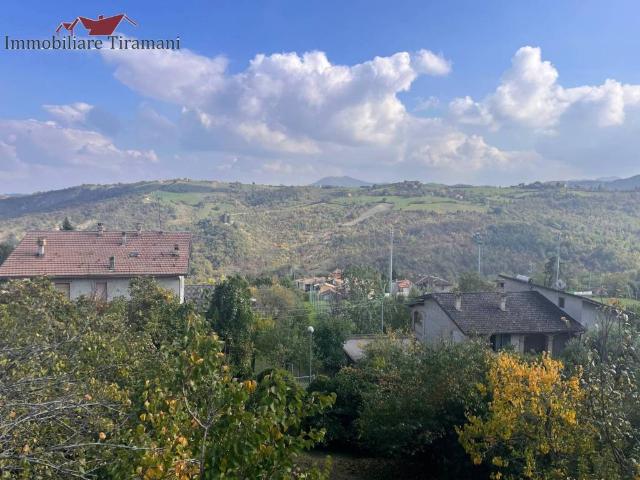 Appartamento in vendita a Vernasca PC