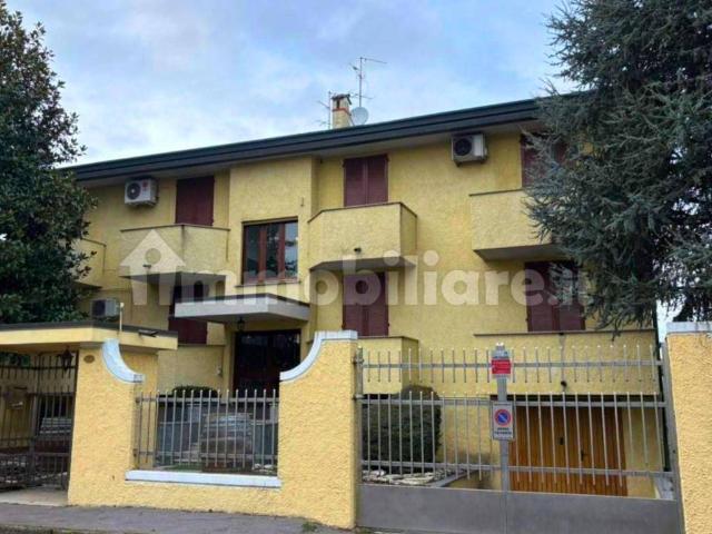 Appartamento in vendita a Vernate MI