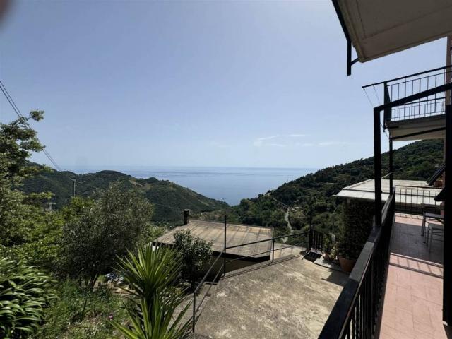 Appartamento in vendita a Vernazza SP