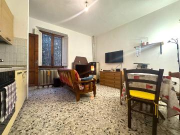 Appartamento in vendita a Vernio PO